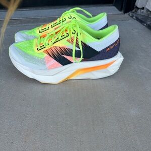 Women’s New Balance FuelCell SuperComp Elite V4 Running Shoes